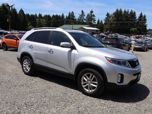 Used 2015 Kia Sorento LX AWD/4WD image 5