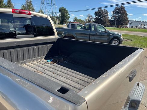 Used 2005 Dodge Ram 1500 Truck SLT image 9