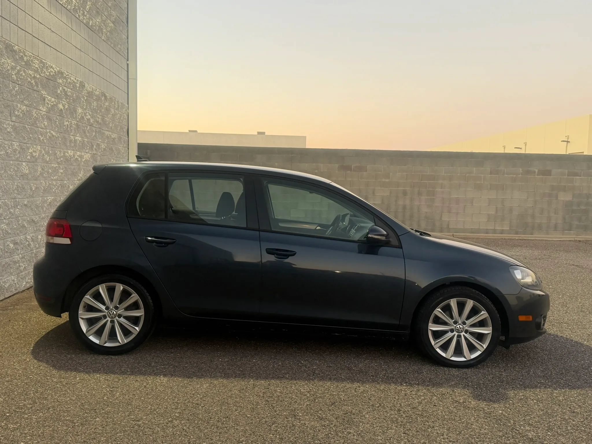 Used 2013 Volkswagen Golf TDI FWD image 4