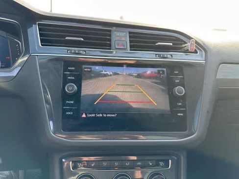 Used 2019 Volkswagen Tiguan SEL w/ 3rd Row Seat Package image 8