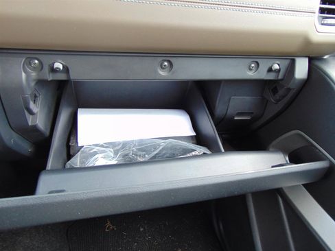 Used 2022 Nissan Frontier SV image 21