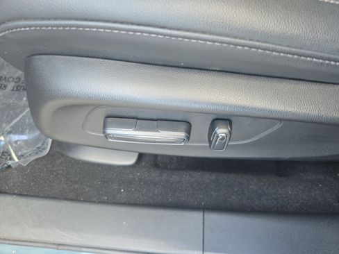 Certified 2024 Honda HR-V EX-L image 20