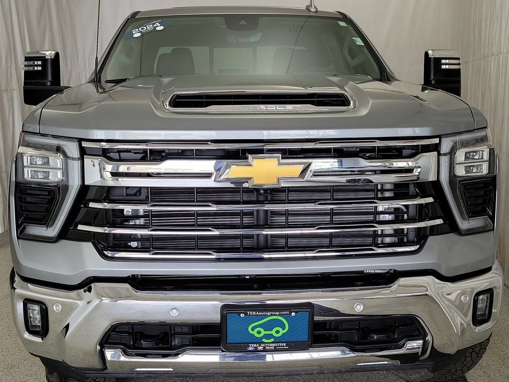 Certified 2024 Chevrolet Silverado 2500 LTZ w/ LTZ Plus Package AWD/4WD image 3