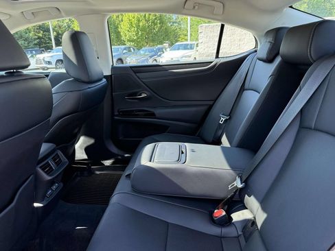 Used 2025 Lexus ES 350 w/ Premium Package FWD image 17