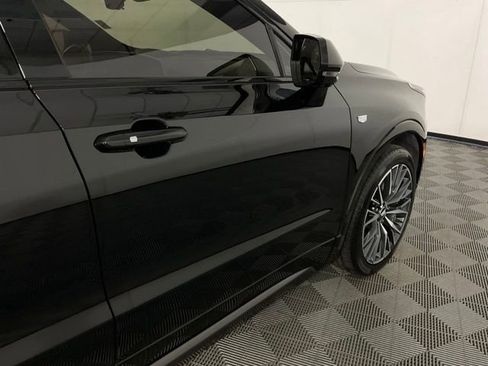 Used 2025 Cadillac XT4 Sport image 7