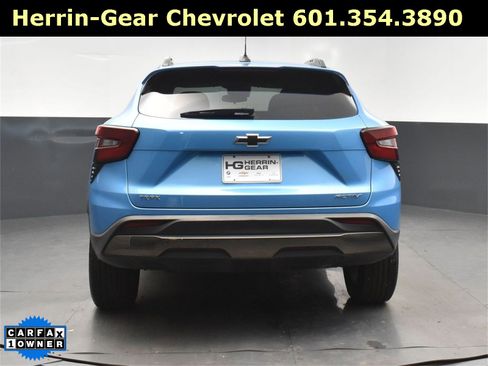 Used 2025 Chevrolet Trax ACTIV image 6