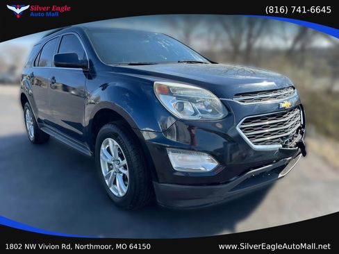 Used 2017 Chevrolet Equinox LT w/ Convenience Package FWD image 2