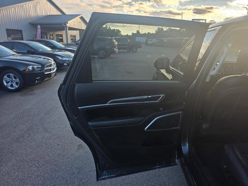 Used 2020 Kia Telluride LX image 8