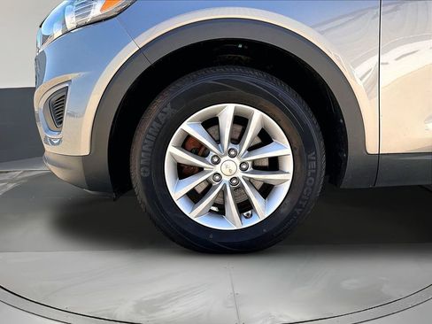 Used 2016 Kia Sorento L FWD image 29