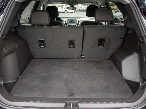 Used 2024 Chevrolet Equinox LT image 11