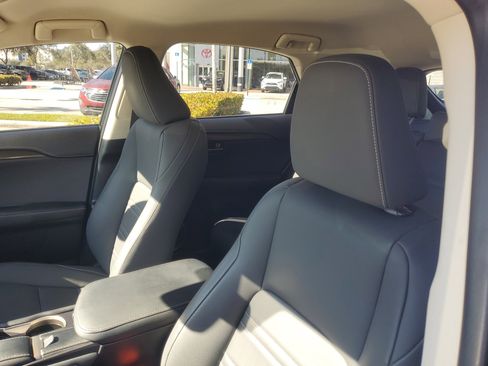 Used 2020 Lexus NX 300 FWD image 18