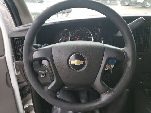 Used 2015 Chevrolet Express 2500 w/ Express Access Plus Package image 13