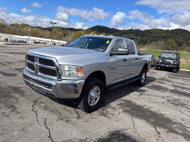 Used 2015 RAM 2500 Tradesman w/ Chrome Appearance Group AWD/4WD image 4