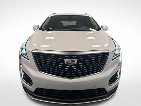 Certified 2026 Cadillac XT5 Premium Luxury w/ Driver Assist Package FWD image 8