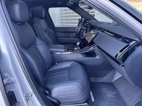 Certified 2025 Land Rover Range Rover Sport Dynamic SE image 10