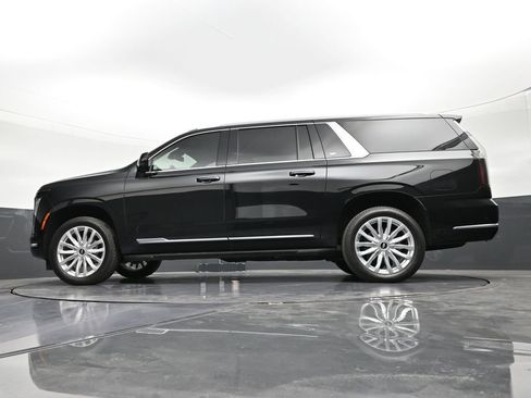 Certified 2025 Cadillac Escalade ESV Luxury image 21