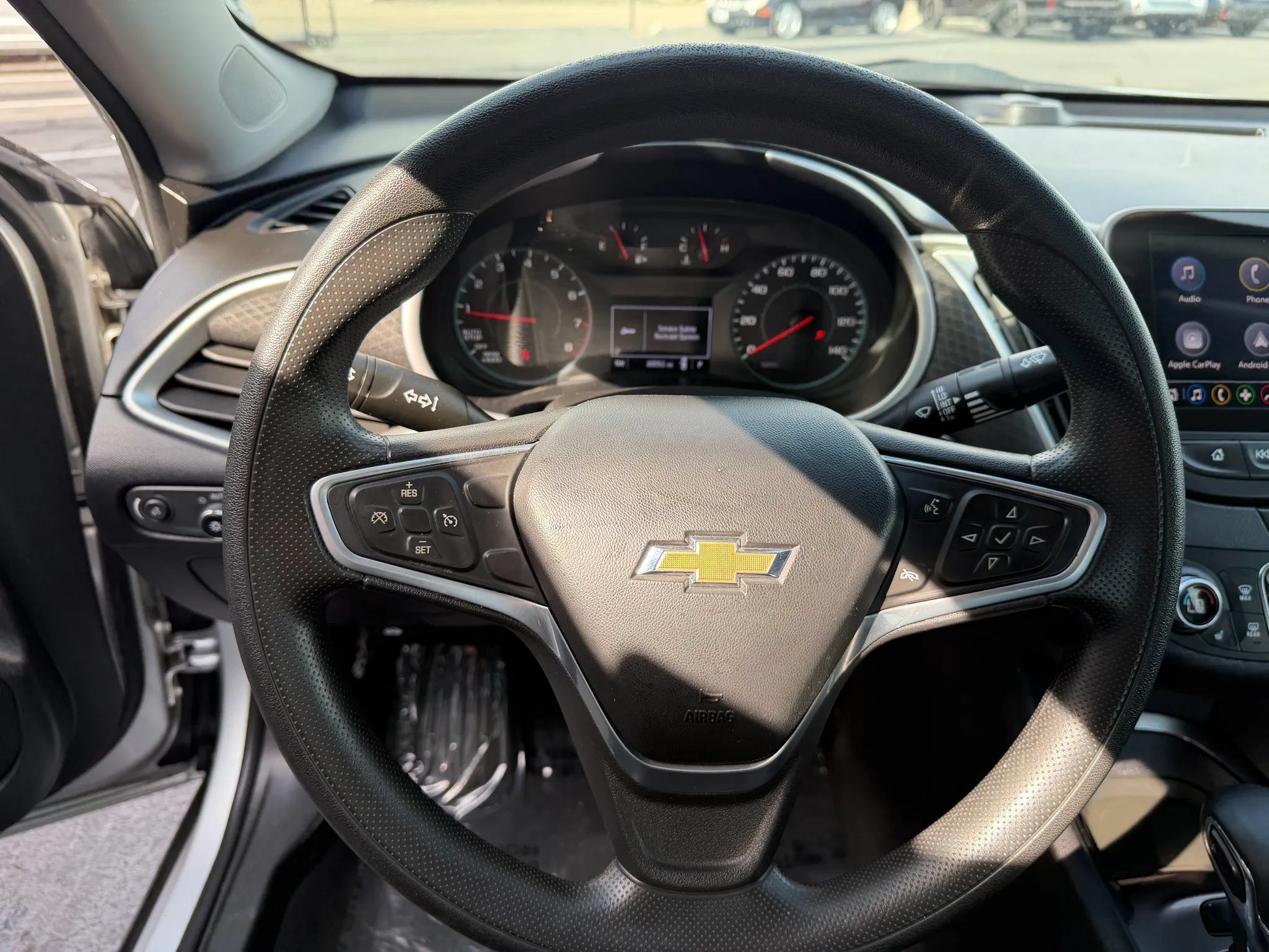 Used 2022 Chevrolet Malibu LT FWD image 22