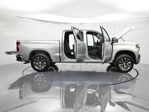 Used 2020 Chevrolet Silverado 1500 LT image 44
