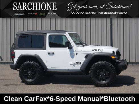 Used 2025 Jeep Wrangler Sport AWD/4WD image 1