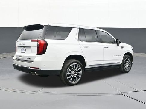 Used 2025 GMC Yukon Denali w/ Sun & Power Step Package image 14