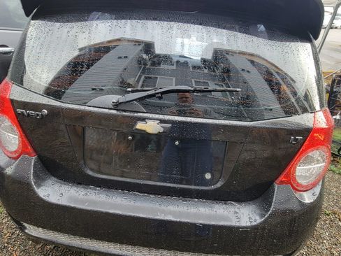 Used 2010 Chevrolet Aveo5 LT image 4