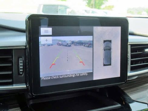 Used 2023 Ford Explorer Limited image 23