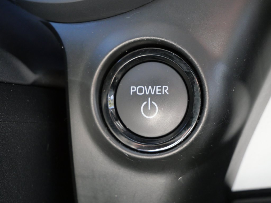 Certified 2026 Toyota Sienna XLE FWD image 24