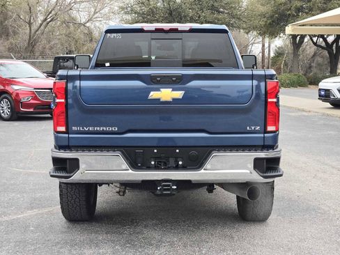 Certified 2025 Chevrolet Silverado 2500 LTZ w/ LTZ Convenience Package image 4
