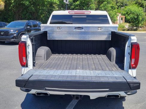 Used 2021 GMC Sierra 1500 Denali w/ Denali Premium Package AWD/4WD image 4