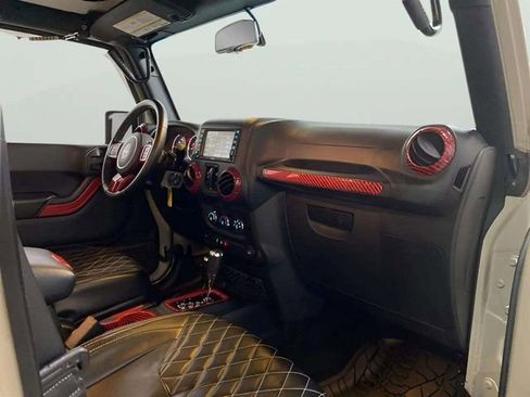 Used 2018 Jeep Wrangler Unlimited Sport S image 66