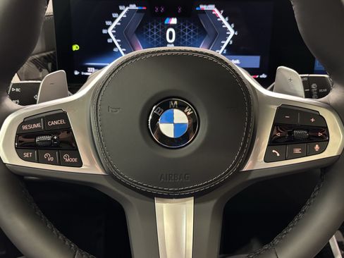 New 2027 BMW X7 xDrive40i w/ M Sport Package AWD/4WD image 16