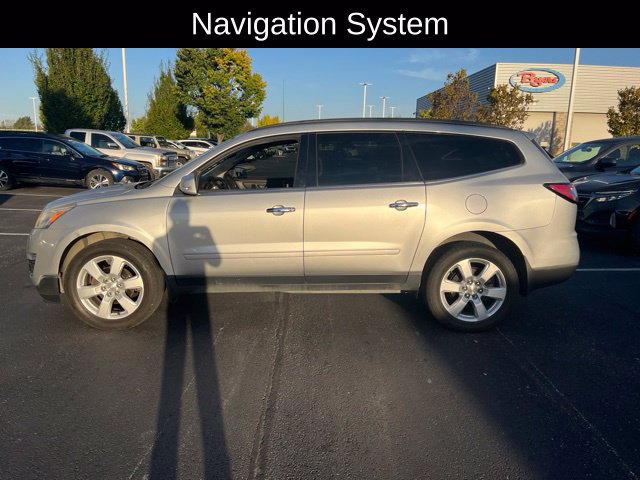 Used 2023 Chevrolet Traverse Premier FWD image 8