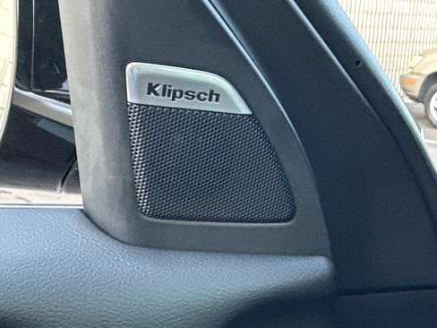 New 2025 Nissan Armada SL w/ Captain's Chari Seat Package image 17