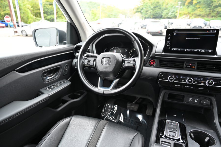 Used 2023 Honda Pilot EX-L image 11