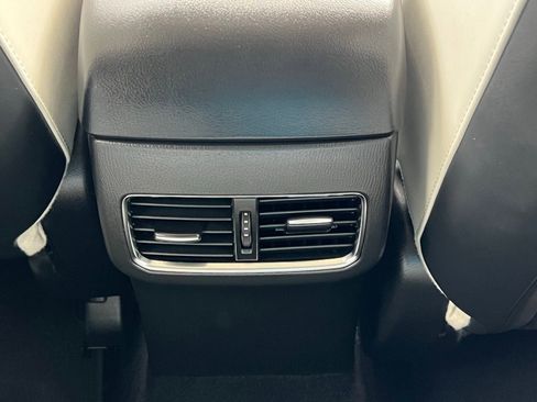 Used 2025 MAZDA CX-5 AWD 2.5 S w/ Preferred Package image 19