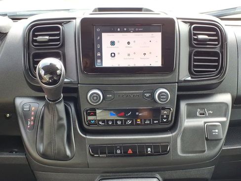 Used 2025 RAM ProMaster 3500 w/ Convenience Group image 7