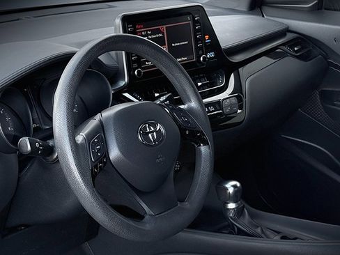 Used 2019 Toyota C-HR LE image 19