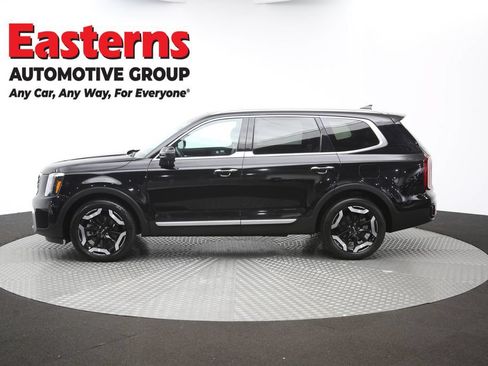 Used 2025 Kia Telluride S FWD image 60