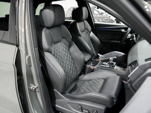 Used 2025 Audi SQ5 Premium Plus w/ Premium Plus Package image 21