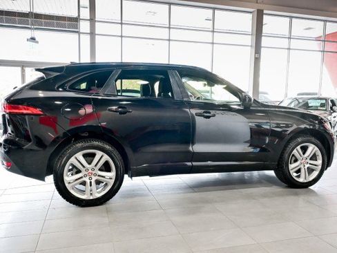Used 2019 Jaguar F-PACE R-Sport image 4
