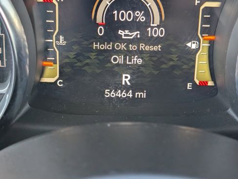 Used 2021 Jeep Gladiator Willys image 21