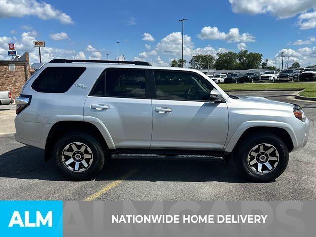 Used 2023 Toyota 4Runner TRD Off-Road Premium w/ Moonroof Package AWD/4WD image 4
