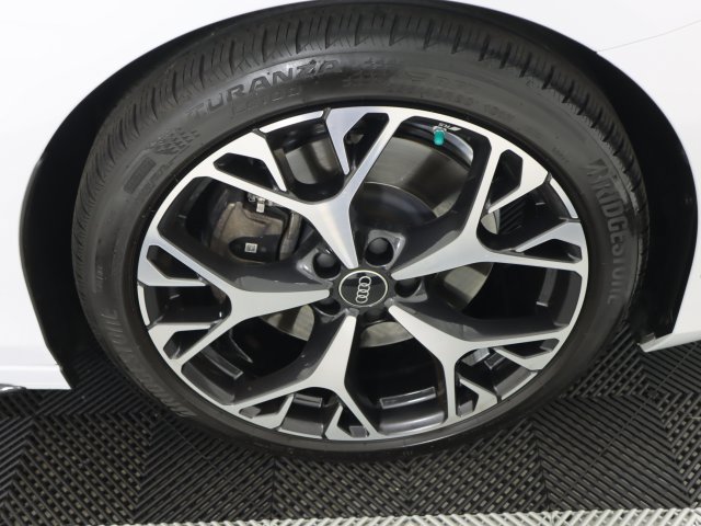 Certified 2026 Audi A6 Prestige AWD/4WD image 9