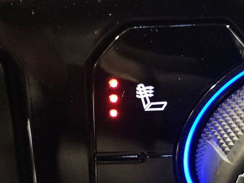 Used 2026 Chevrolet Silverado 1500 LT image 23