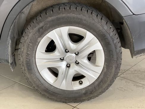 Used 2015 Toyota RAV4 LE image 13