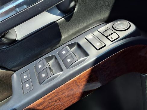 Used 2017 GMC Sierra 1500 SLT image 18