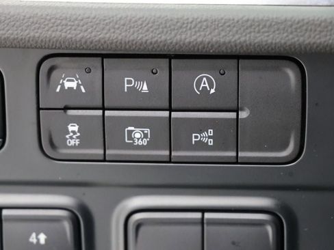 Used 2025 Chevrolet Tahoe Premier image 27