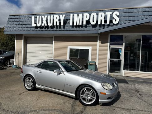 Used 2004 Mercedes-Benz SLK 32 AMG w/ Lighting Pkg image 2