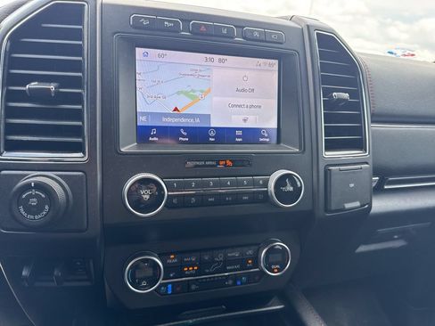 Used 2020 Ford Expedition Limited w/ Equipment Group 303A AWD/4WD image 15