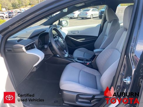 Certified 2025 Toyota Corolla SE w/ Convenience Package FWD image 27